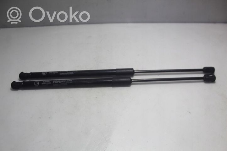 KIA Rio Tavaratilan luukun hydrauliikkasarja 