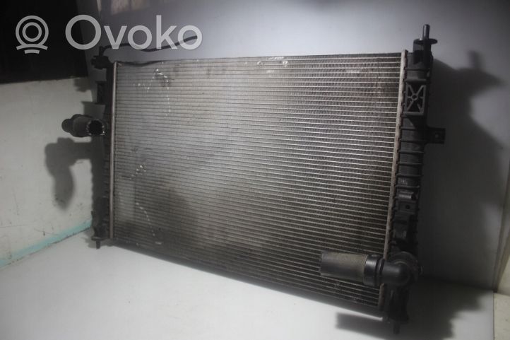 Citroen C4 Grand Picasso Radiateur de refroidissement 