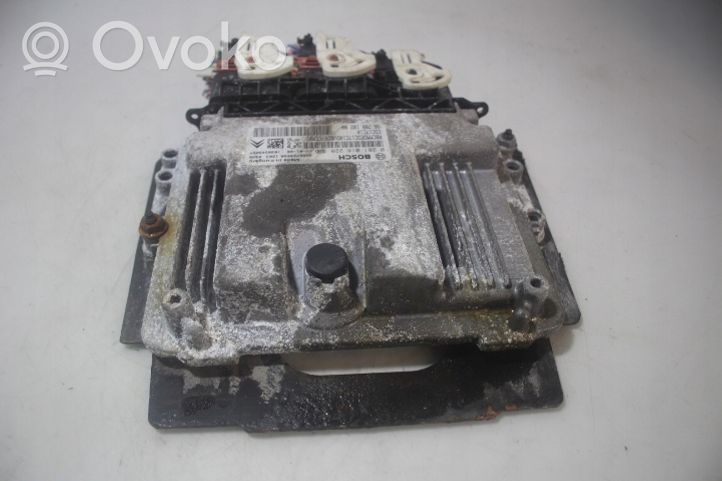 Peugeot Partner Unité de commande, module ECU de moteur 0281018228