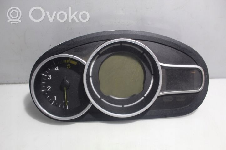 Renault Megane III Horloge A2C53363612