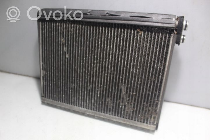 Land Rover Discovery 3 - LR3 Dzesēšanas šķidruma radiators 