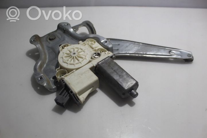 Toyota Avensis T250 Mechanizm podnoszenia szyby tylnej bez silnika 0130822031