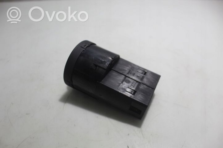 Seat Exeo (3R) Interruptor de luz 