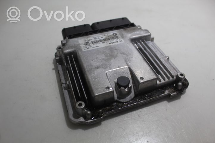 BMW 3 F30 F35 F31 Unité de commande, module ECU de moteur 0281030325