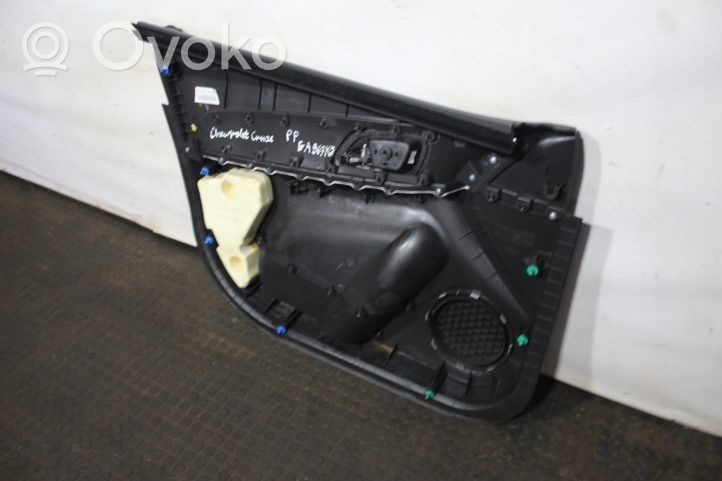 Chevrolet Cruze Front door card panel trim 