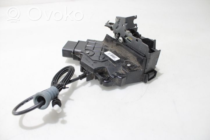 Volvo V50 Rear door lock 