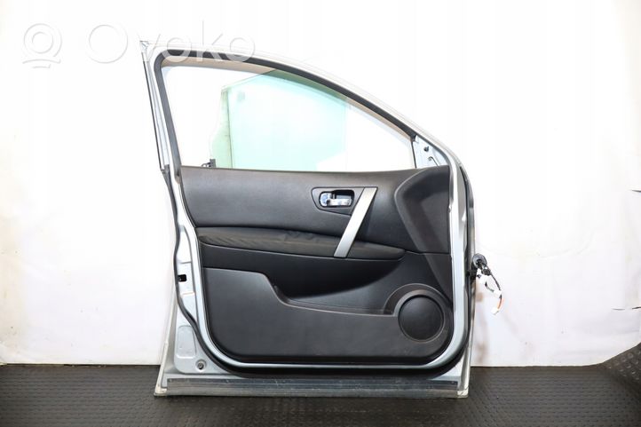 Nissan Qashqai Front door 