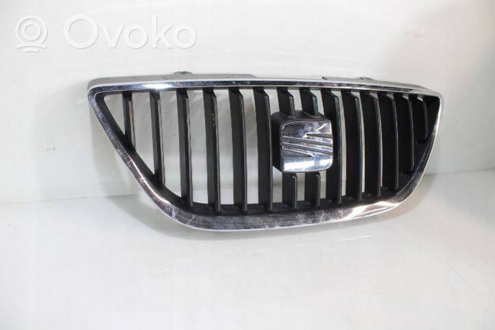 Seat Ibiza IV (6J,6P) Grille de calandre avant 