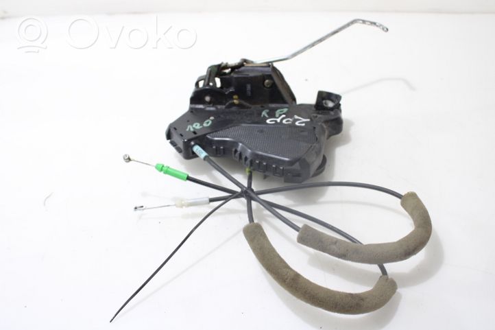 Toyota Corolla Verso E121 Front door lock 