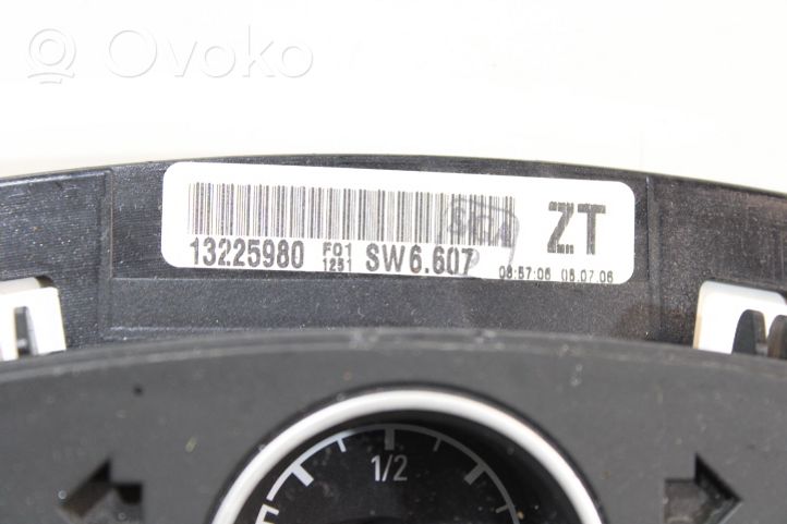 Opel Zafira B Moottorin ohjainlaite/moduuli (käytetyt) 