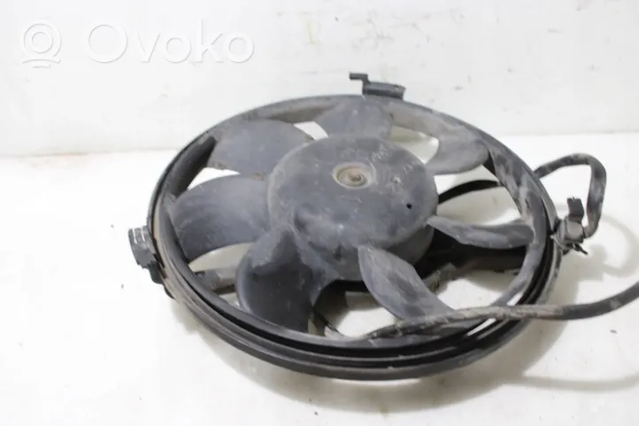 Volkswagen PASSAT B5 Вентилятор кондиционера воздуха (охлаждения) 