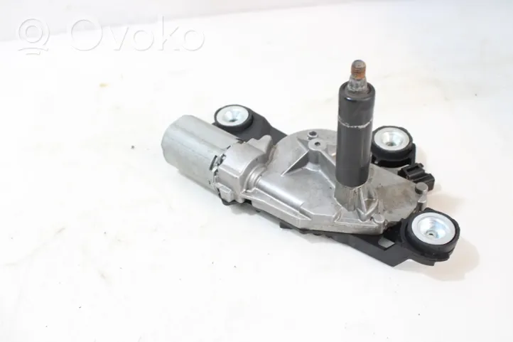 Ford Focus Moteur d'essuie-glace arrière 0390201822