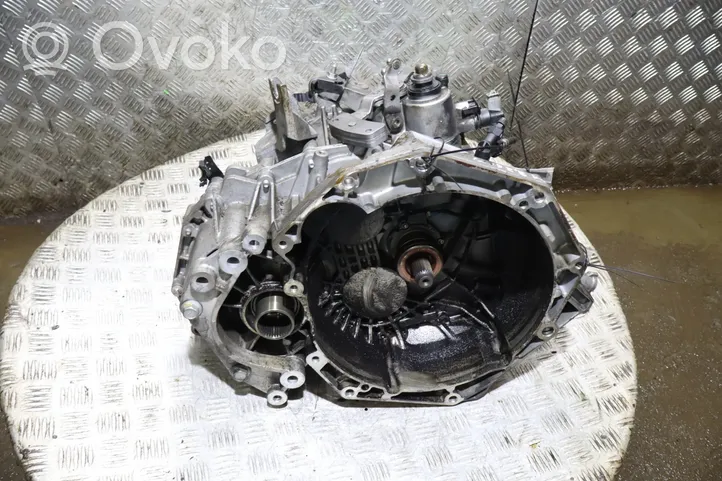 Opel Antara Manual 6 speed gearbox 55567634