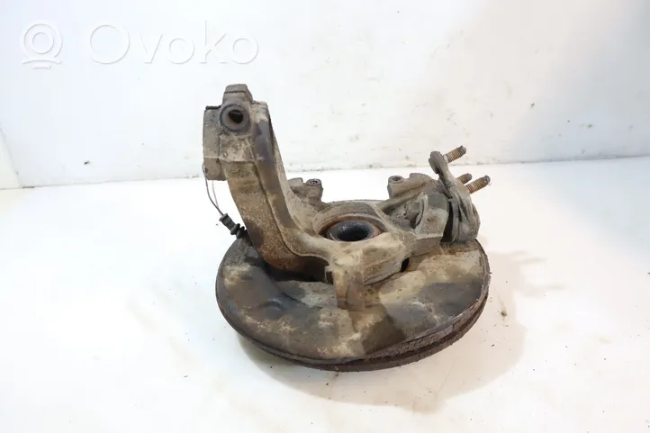 Skoda Fabia Mk3 (NJ) Fusée d'essieu de moyeu de la roue avant 