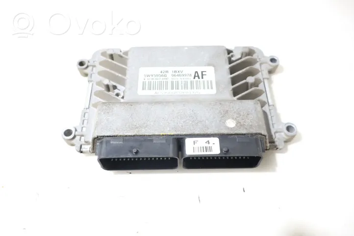 Chevrolet Aveo Motorsteuergerät ECU 5WY5956G