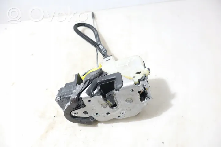 Chevrolet Cruze Front door lock 