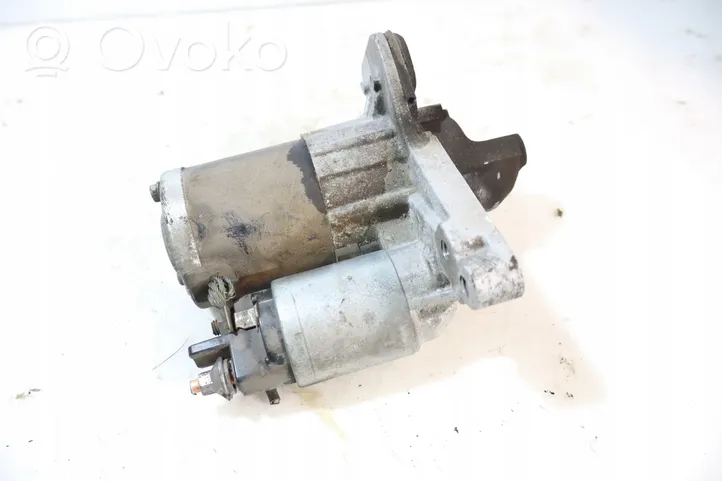 Dacia Logan II Starter motor 233000557R