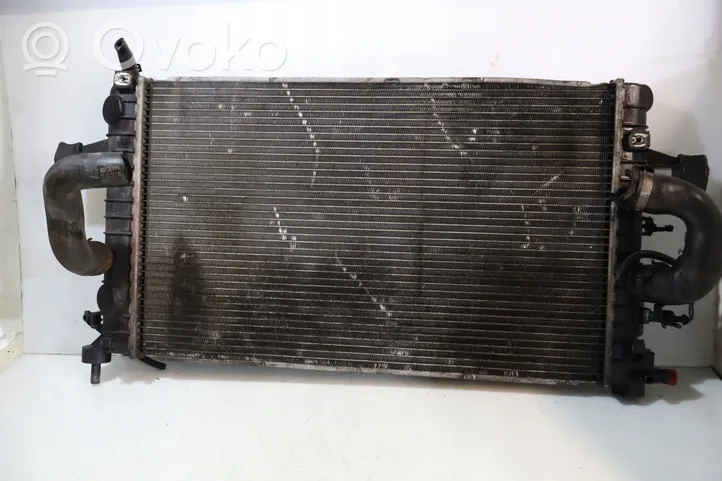 Opel Astra H Coolant radiator 