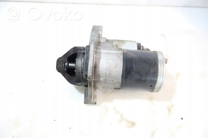 Nissan Juke I F15 Starter motor 