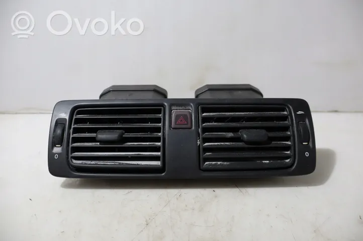 Volvo V50 Garniture, panneau de grille d'aération 