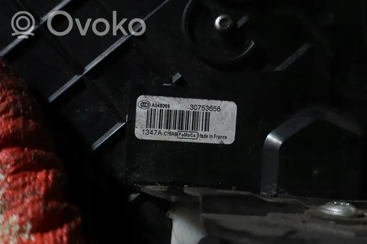 Volvo V50 Front door lock 