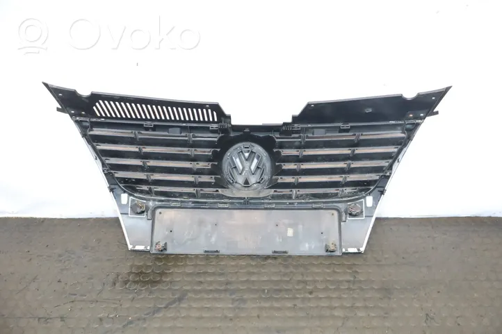 Volkswagen PASSAT B6 Front grill 