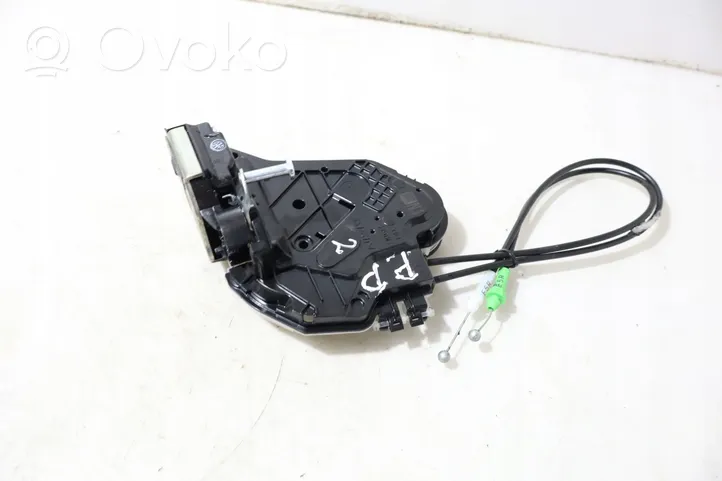 Peugeot 108 Front door lock 