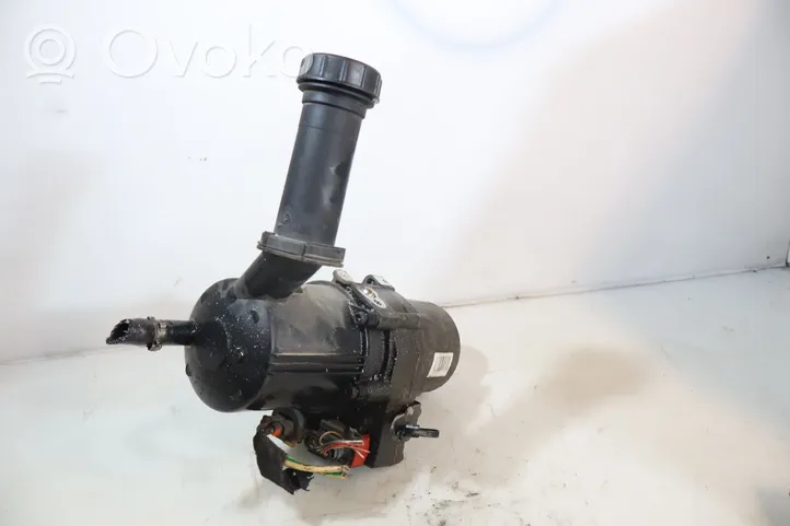 Citroen C4 I Power steering pump 