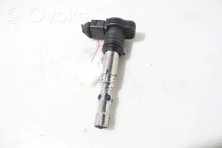 Audi A4 S4 B7 8E 8H High voltage ignition coil 0040102046