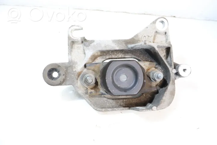 Renault Megane IV Gearbox mounting bracket 