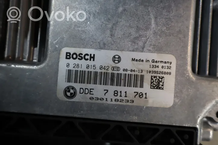 BMW 1 E81 E87 Komputer / Sterownik ECU silnika 0281015042