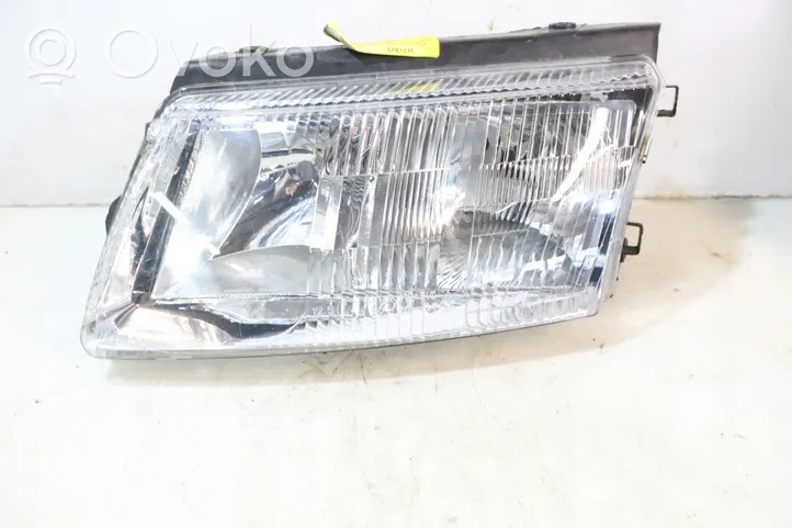 Volkswagen PASSAT B5 Headlight/headlamp 