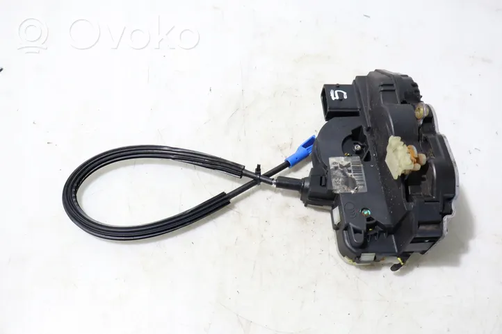 Chevrolet Cruze Front door lock 