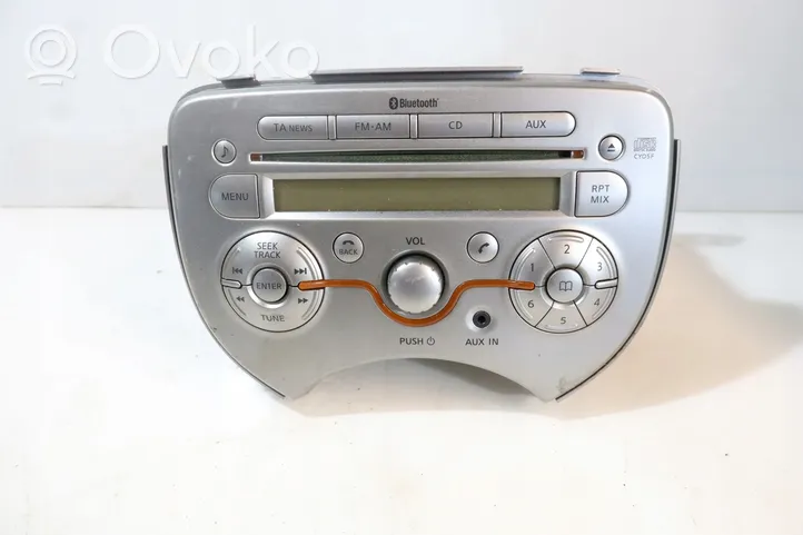 Nissan Micra Konsola środkowa / Radio / GPS 