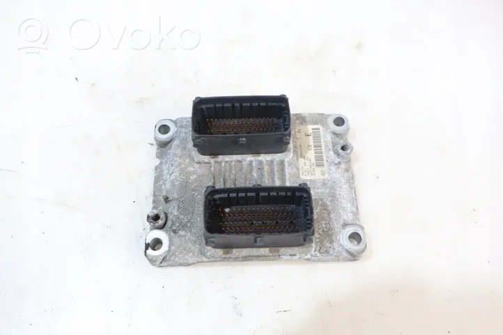 Fiat Grande Punto Unité de commande, module ECU de moteur 