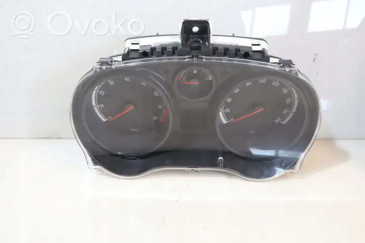 Opel Corsa D Horloge 