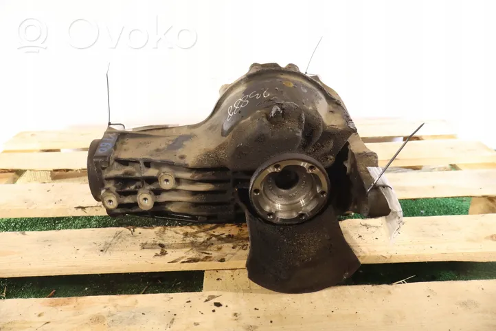 Audi A4 S4 B7 8E 8H Takatasauspyörästö HCC281004