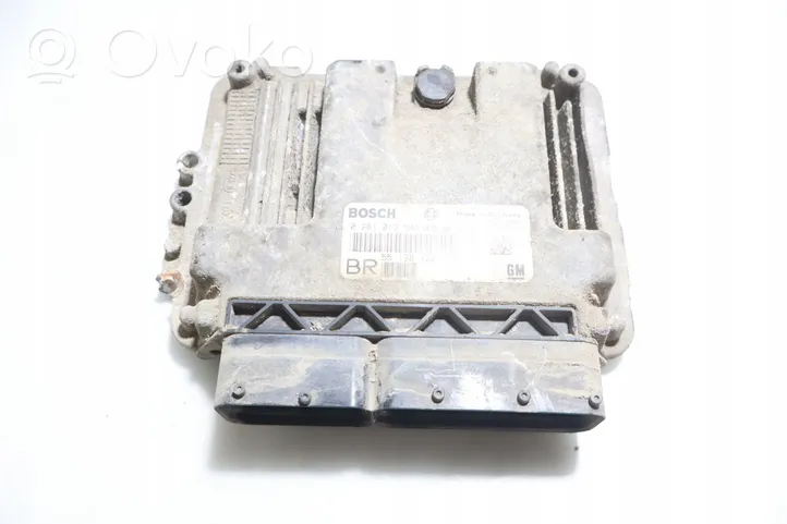 Opel Astra H Komputer / Sterownik ECU silnika 0281012549