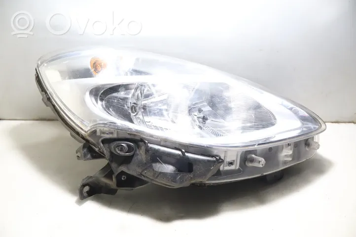 Renault Clio III Lampa przednia 