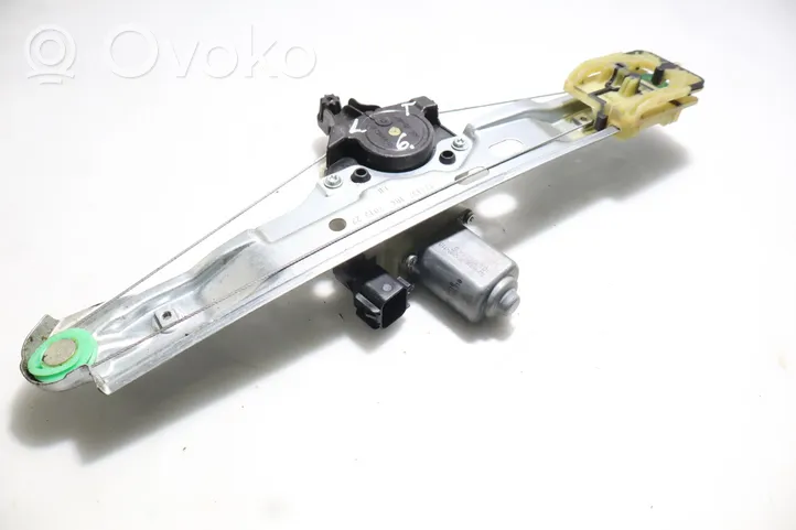 Ford Focus Rear window lifting mechanism without motor 