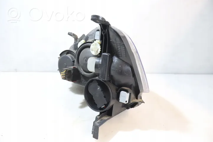 Opel Corsa C Lampa przednia 