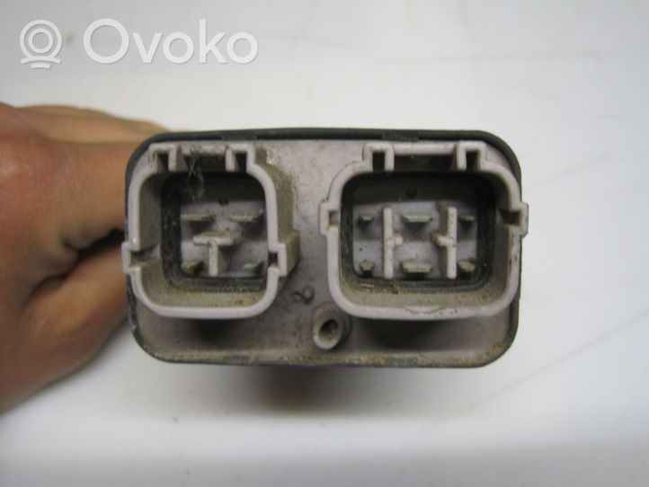 Toyota Land Cruiser (HDJ90) ABS-rele 8826335090