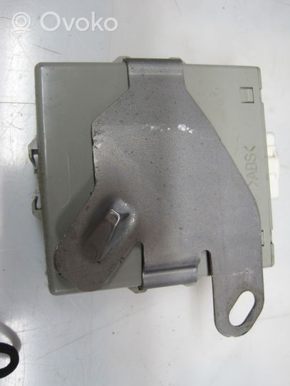 Citroen C-Crosser Centralina/modulo ECU ripartitore di coppia 8631A417