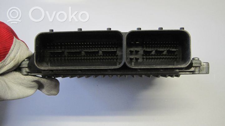 Mercedes-Benz R W251 Komputer / Sterownik ECU silnika A6421500577