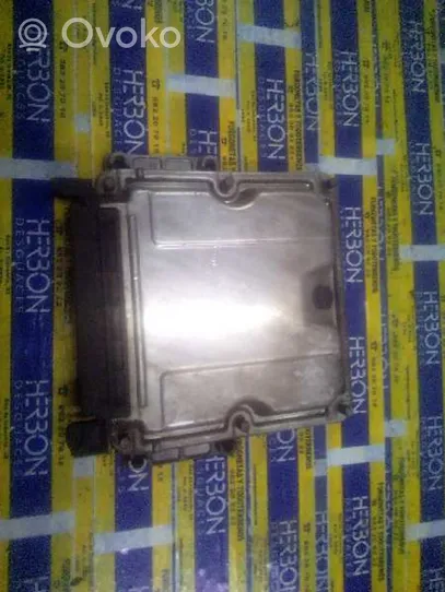 Peugeot 806 Sterownik / Moduł ECU 0281010028