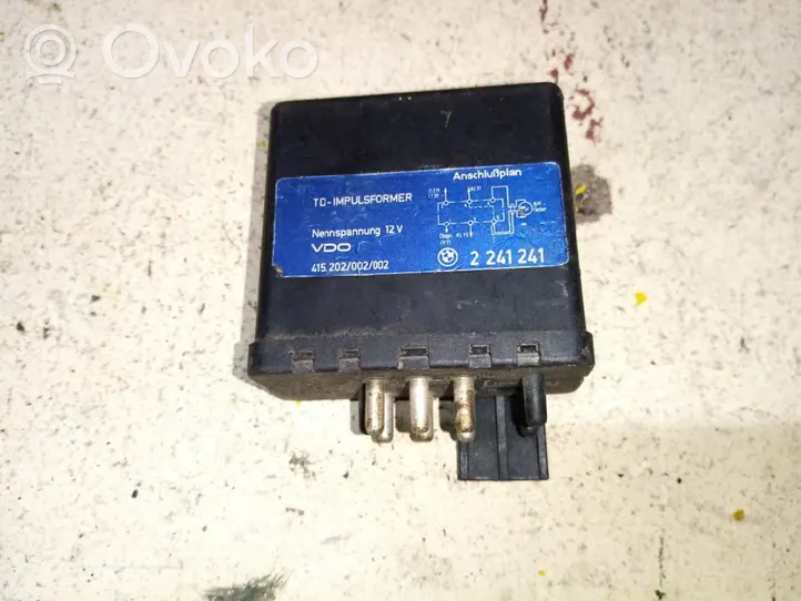 BMW 3 E30 Module de fusibles 2241241