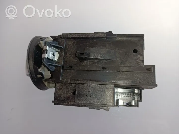 Volkswagen PASSAT B6 Užvedimo kortelės skaitytuvas 3C0905843Q