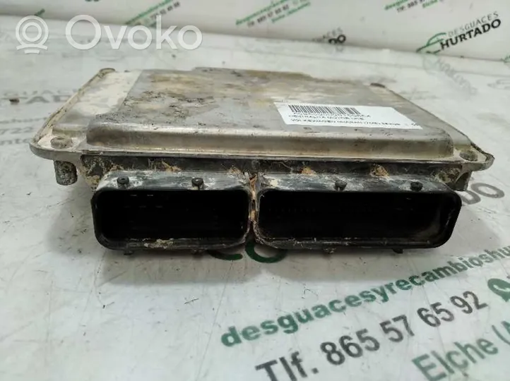 Volkswagen Sharan Dzinēja vadības bloks 0281010751