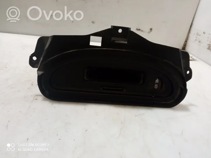 Renault Scenic I Radio/CD/DVD/GPS head unit 7700432434