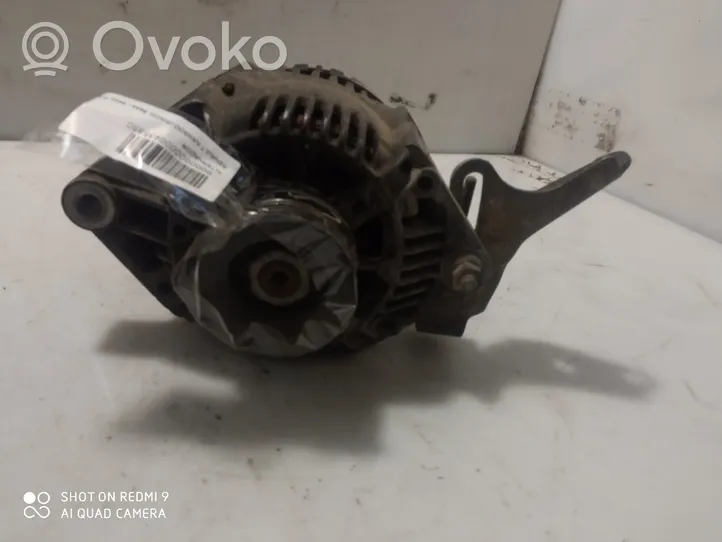 Renault Kangoo I Generatore/alternatore 7700105333